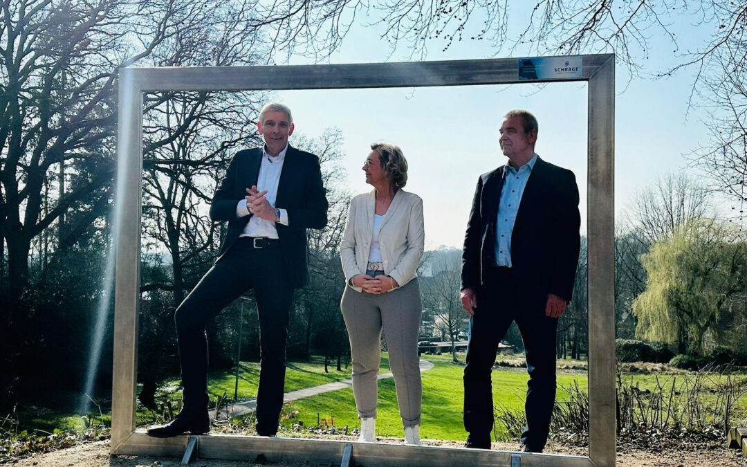 Rahmen für die Stadt gesponsort